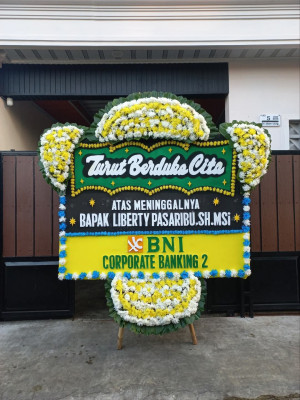 Papan Bunga Duka di Tirtoadi