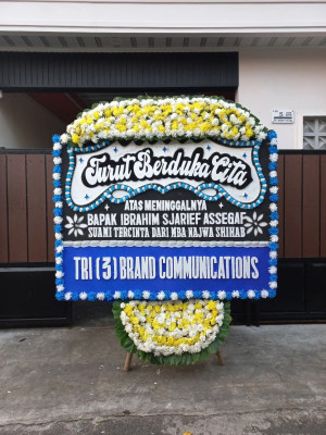 Papan Bunga Duka di Tirtoadi